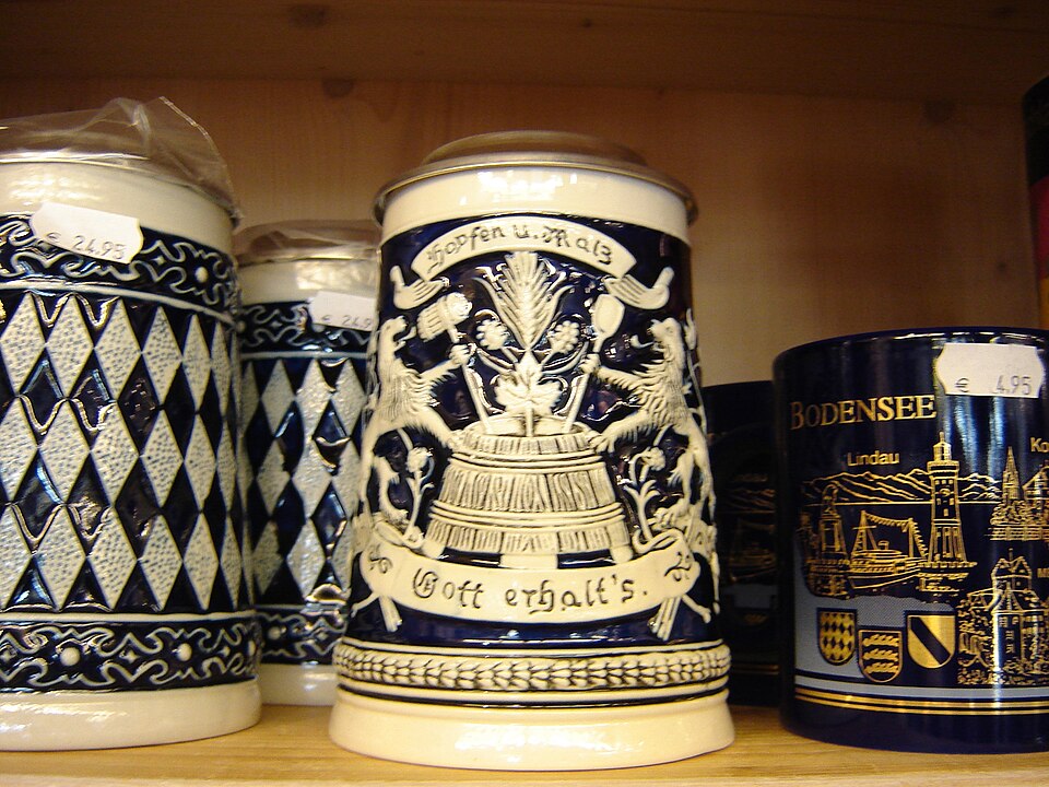 Oktoberfest-Themed Accessories